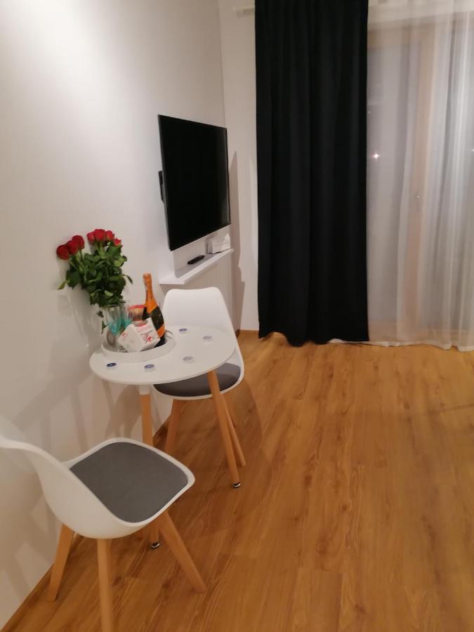 Blue Zet Apartament サルビノボ エクステリア 写真