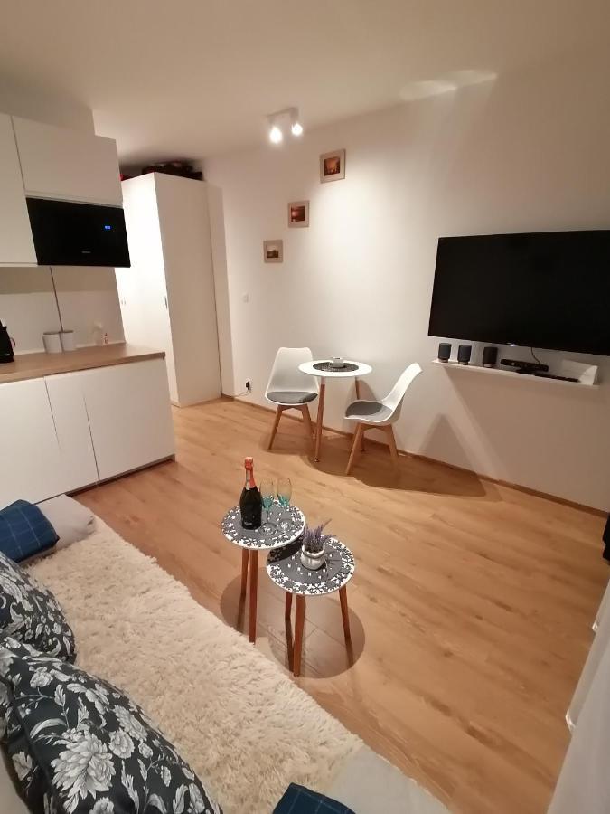 Blue Zet Apartament サルビノボ エクステリア 写真