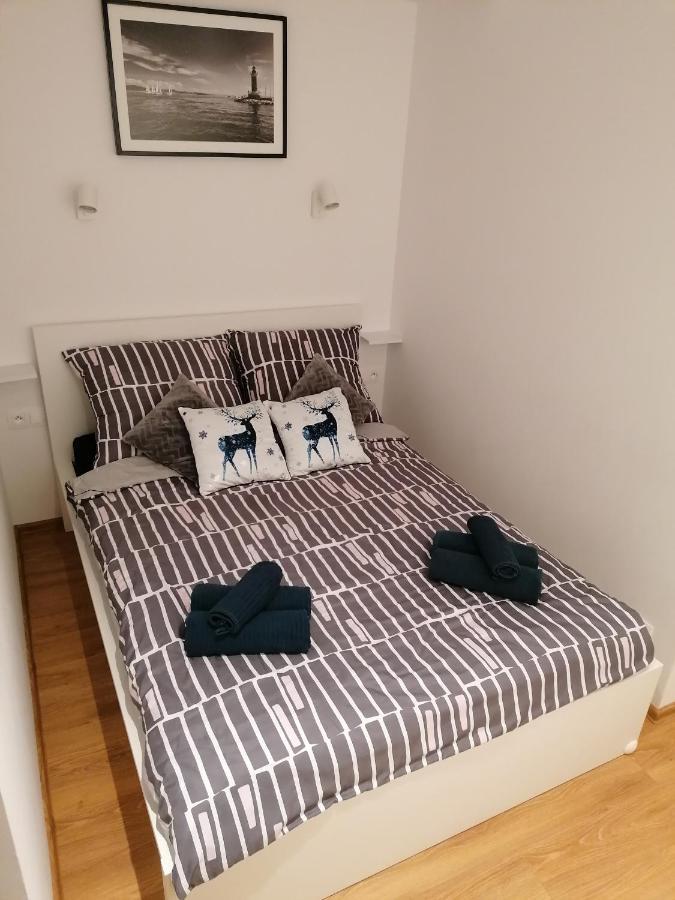 Blue Zet Apartament サルビノボ エクステリア 写真